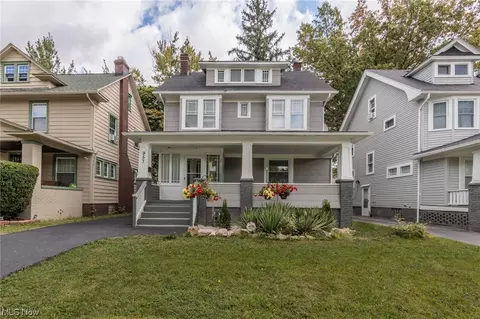 957 Brunswick Rd, Cleveland Heights, OH 44112