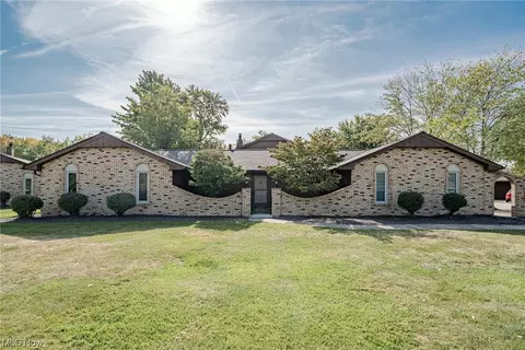 10189 Inlet Pt N #A, Aurora, OH 44202