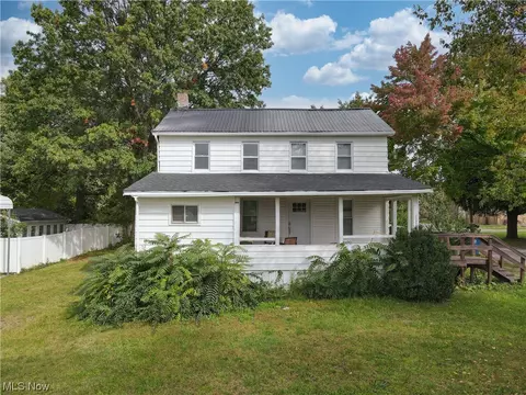 16690 Milton Ave, Lake Milton, OH 44429