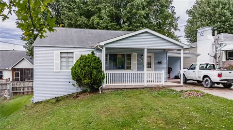 4419 Packard St, Parkersburg, WV 26104