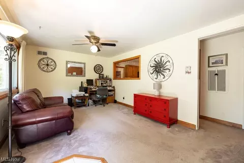 266 Baldwin Dr, Berea, OH 44017 photo 7