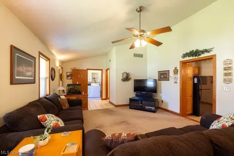 266 Baldwin Dr, Berea, OH 44017 photo 13