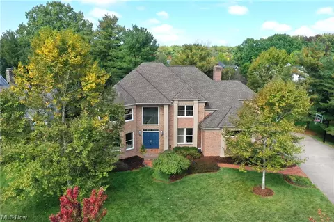 12 Steepleview Dr, Hudson, OH 44236