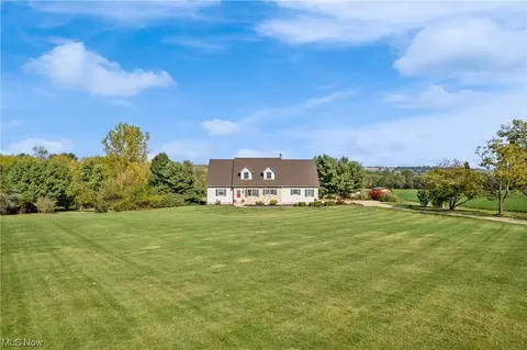 5670 S Funk Rd, Shreve, OH 44676