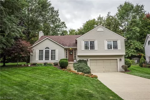 1070 Waldo Way, Twinsburg, OH 44087