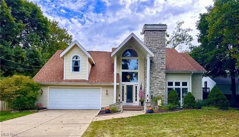7262 Stone Rd, Independence, OH 44131