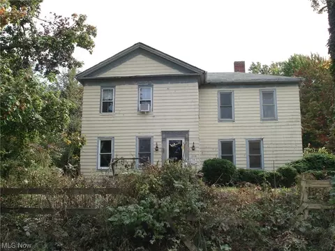 6353 Dewey Rd, Madison, OH 44057