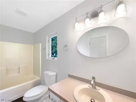 458 Auburn St, Elyria, OH 44035 photo 18