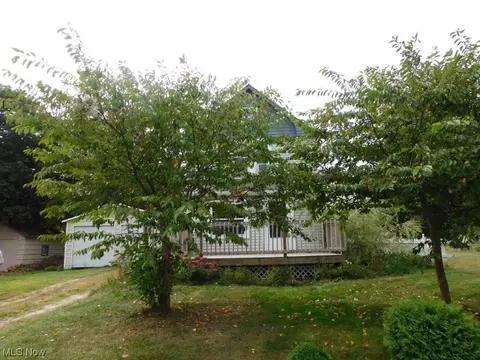 5033 Topper Ave, Ashtabula, OH 44004 photo 2
