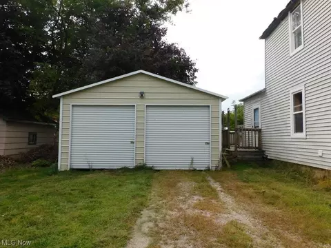 5033 Topper Ave, Ashtabula, OH 44004 photo 5
