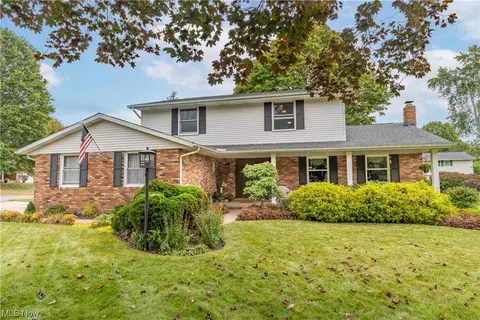 7315 Ashburton Cir NW, North Canton, OH 44720