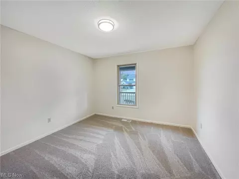 190 Taylor Blvd, Lagrange, OH 44050 photo 12