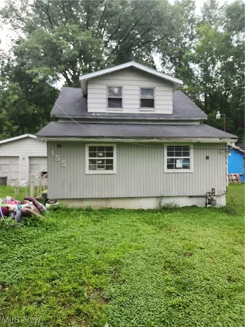 155 Raveloe Ct, Leavittsburg, OH 44430