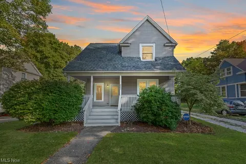 221 Elm St, Kent, OH 44240