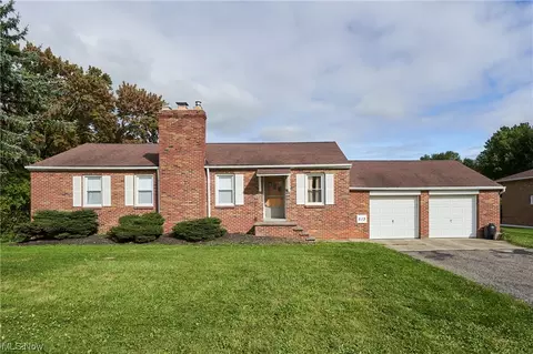 513 Miner Rd, Highland Heights, OH 44143