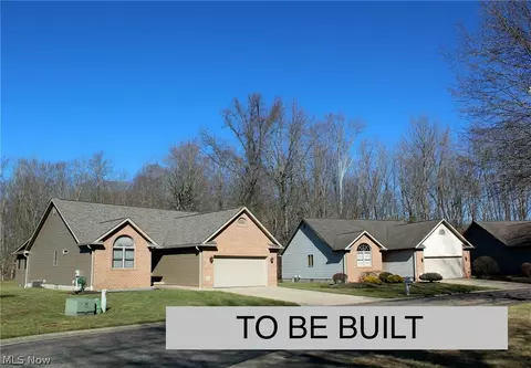 20 Lucretia Ln, Columbiana, OH 44408