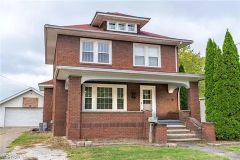 1015 17th St SW, Massillon, OH 44647