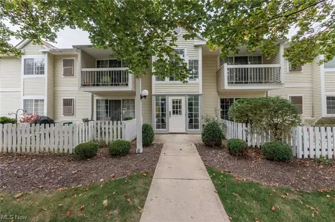 2920 S Bay Dr #K10, Westlake, OH 44145
