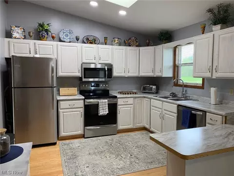 651 Cathy Ann Dr, Boardman, OH 44512 photo 7