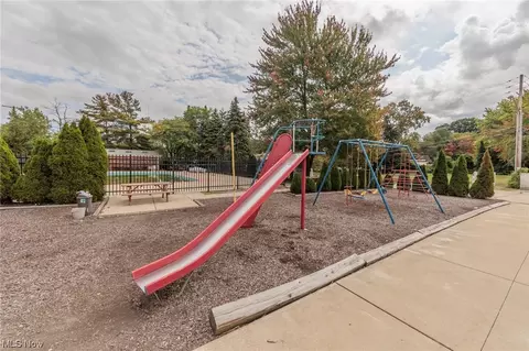 6476 State Rd #H8, Parma, OH 44134 photo 35