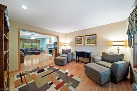 38720 Bell Rd, Willoughby, OH 44094 photo 9