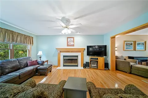 38720 Bell Rd, Willoughby, OH 44094 photo 8