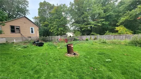4783 Elyria Ave, Lorain, OH 44055 photo 11
