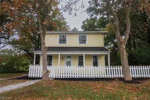1401 Riverside Dr, Painesville, OH 44077