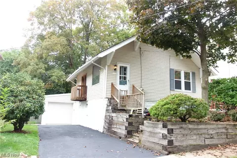 1110 Sawyer Ave, Akron, OH 44310