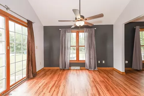 3112 Surf Rd, Lorain, OH 44053 photo 8