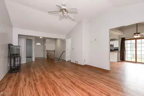 3112 Surf Rd, Lorain, OH 44053 photo 5