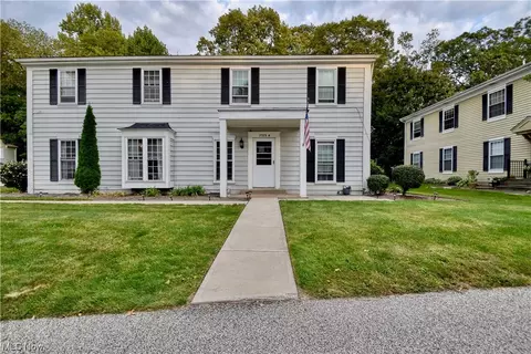 7373 Foxmill Rd #31-A, Mentor, OH 44060