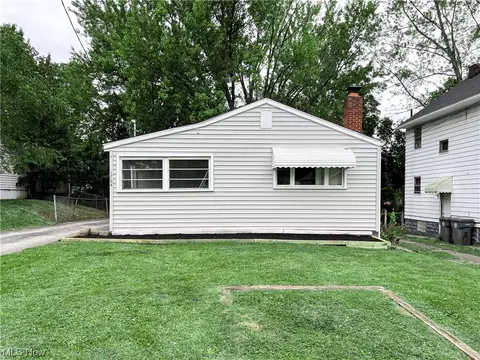 1764 S S Hts, Youngstown, OH 44502