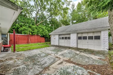 154 Spruce St, Elyria, OH 44035 photo 12