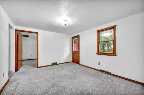 154 Spruce St, Elyria, OH 44035 photo 19