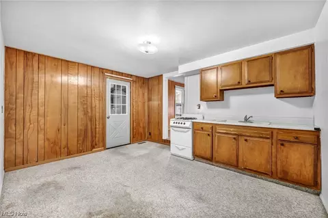 154 Spruce St, Elyria, OH 44035 photo 15