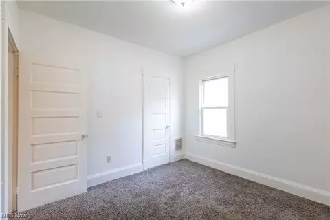 3406 Ruby Ave, Cleveland, OH 44109 photo 21
