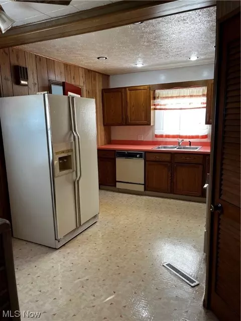 3140 Latimer Ave, Ashtabula, OH 44004 photo 3