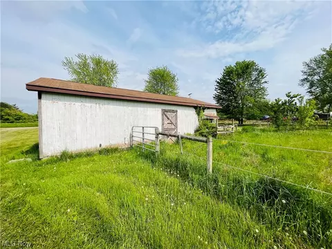 4253 Warner Rd, Ashtabula, OH 44004 photo 11