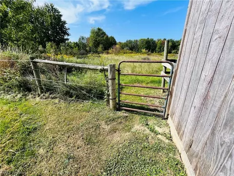 4253 Warner Rd, Ashtabula, OH 44004 photo 9