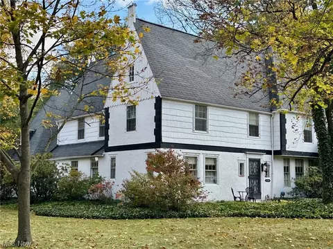 2230 University Ave NW, Canton, OH 44709