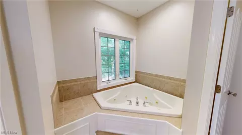 8325 Munson Rd, Mentor, OH 44060 photo 10