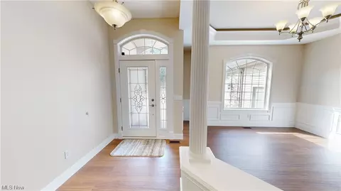 8325 Munson Rd, Mentor, OH 44060 photo 2