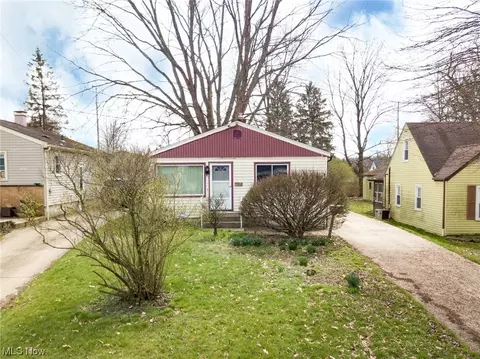 1513 Wakefield Ave, Youngstown, OH 44514