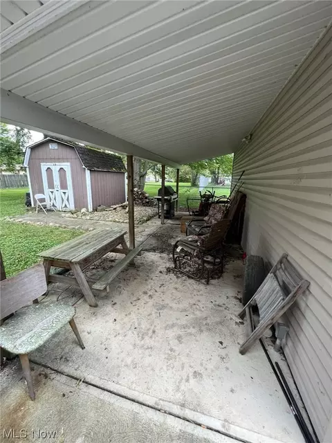 74 Anglers Ln, Lagrange, OH 44050 photo 2