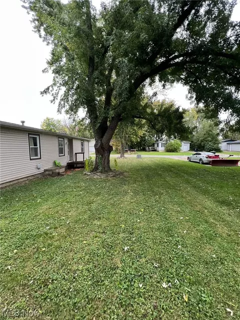 74 Anglers Ln, Lagrange, OH 44050 photo 5