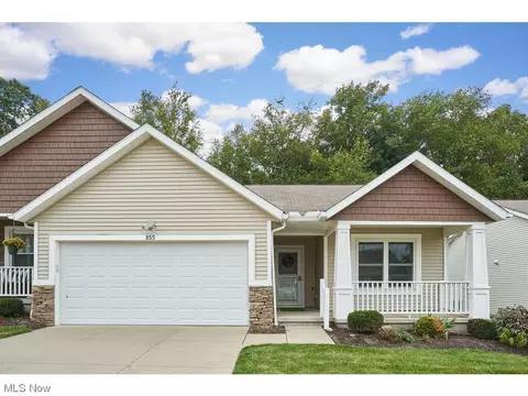 855 Bristol Dr, Akron, OH 44312