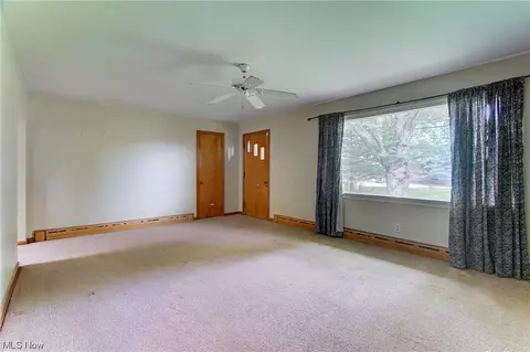 6875 Middlebranch Ave NE, Canton, OH 44721 photo 5