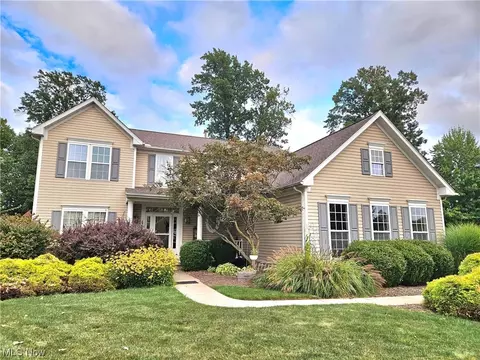 4535 Bridle Ct, Avon, OH 44011