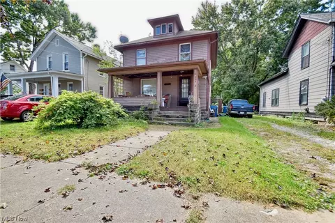 239 Courtland St, Painesville, OH 44077